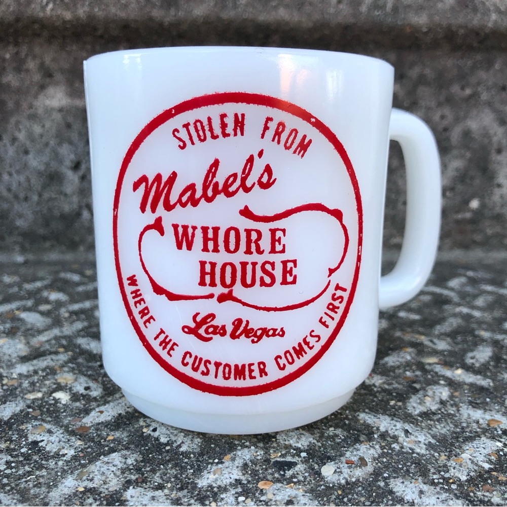 Mabel’s Who re House Mug • Las Vegas • Milk Glass • Tea Coffee Vintage